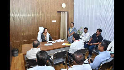 Give top priority to cleanliness at NMC schools, officers told