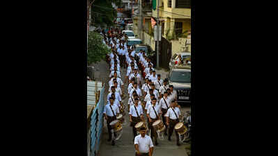 RSS march spreads cheer through streets of Mahal
