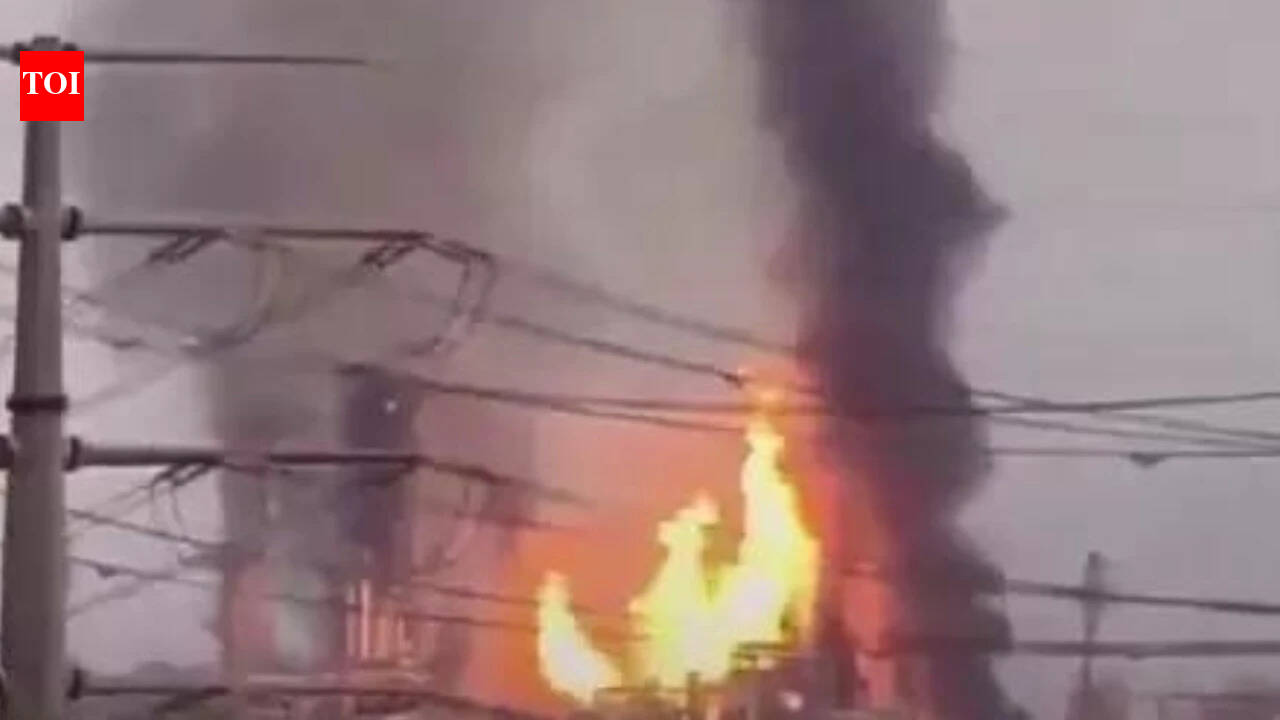 Iran Strikes Gulf Energy Sites: attacks hit oil and gas hubs; fuel prices surge worldwide