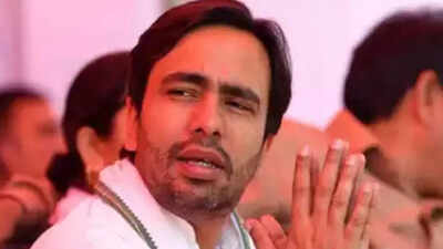 Union minister Jayant Chaudhary receives death threat call; complaint filed