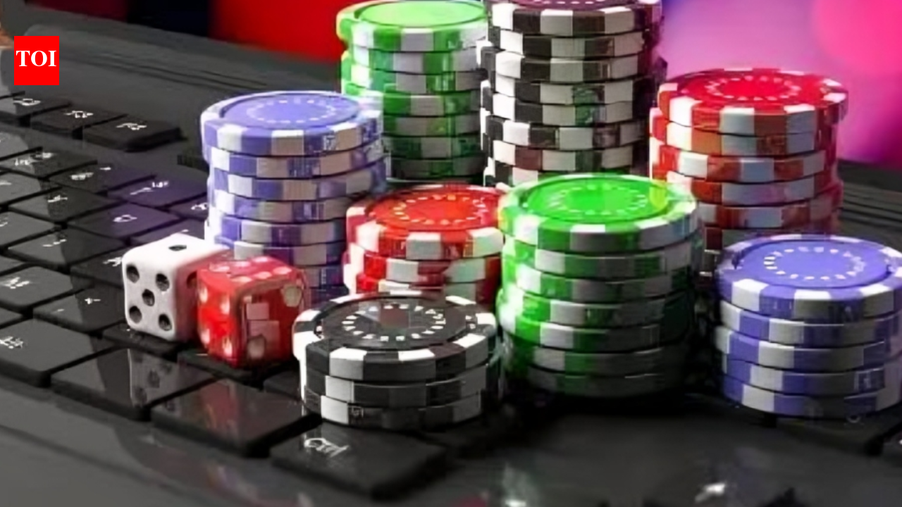 Government blocks 300 betting sites, crackdown widens