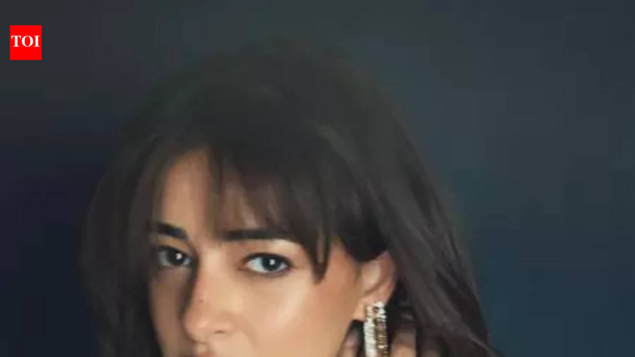 'Am I too active?': Ananya Panday questions Instagram activity after new bangs, mom Bhavana Pandey reacts