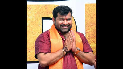 Karnataka by-elections: BJP fields ST leader in Davangere, Charanthimath in Bagalkot