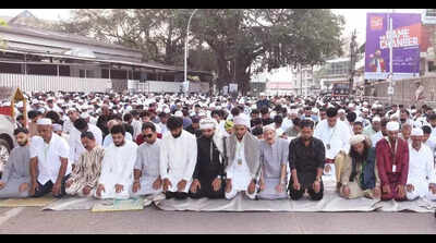 Eid celebrated along coast