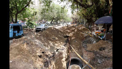 Indirapuram road revamp drags on for months, residents bear the brunt