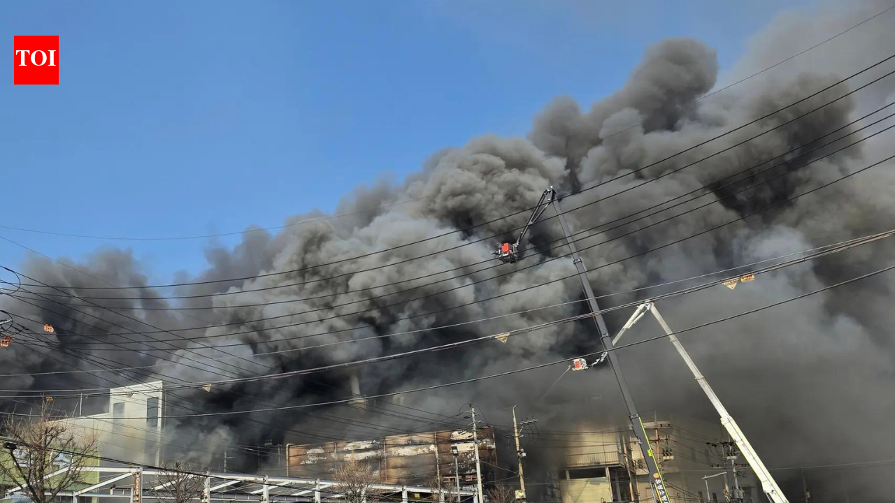 10 dead in South Korea car plant fire