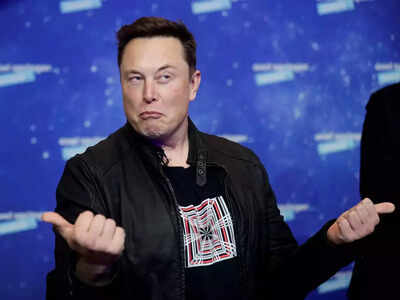 Elon Musk's SpaceX sends email to FCC, says: Reject Jeff Bezos' Blue Origin application as Amazon has forgotten that ...