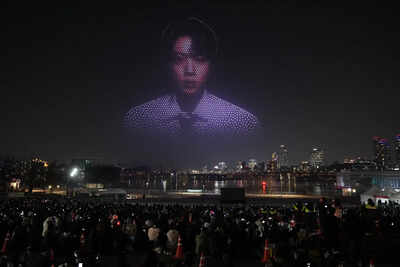 BTS makes full-group return in Seoul, opens ‘ARIRANG’ concert with ‘Body to Body’