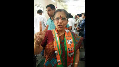 Former deputy mayor and Khar corporator Alka Kerkar passes away