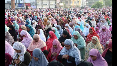 Muslims pray for peace and harmony on Eid