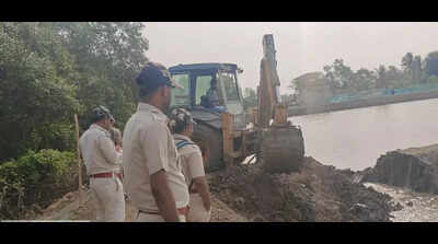 Illegal shrimp farms demolished in Bhitarkanika