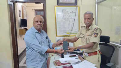 Mysuru city police help recover lost mobile phones through CEIR portal