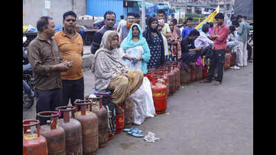 Piped or in cylinder, how gas reaches your home