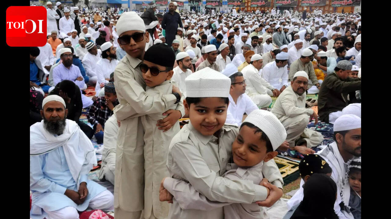 Drizzle fails to dampen Eid spirit as thousands offer prayers across Patna
