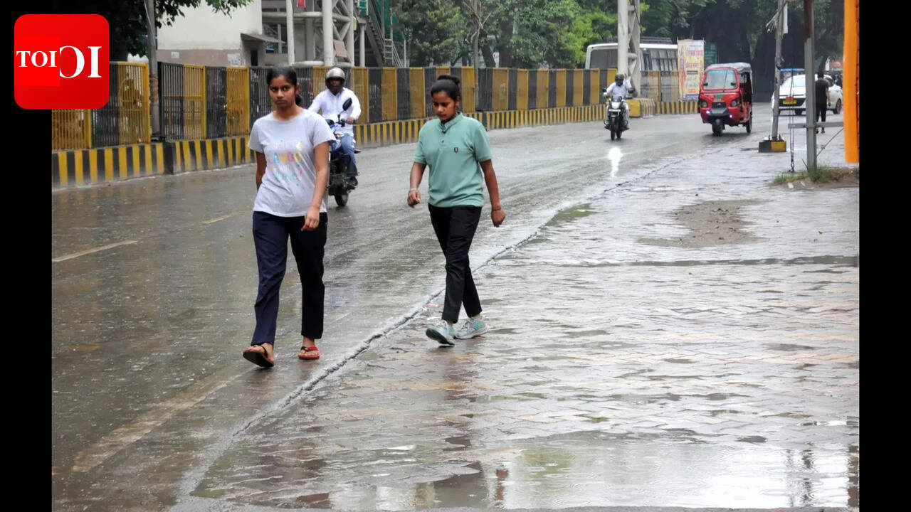 Storm, lightning incidents claim six lives across Bihar