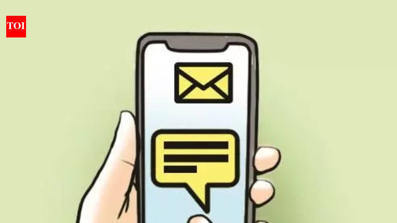 PMC clerk loses 3.5 lakh in credit card fraud