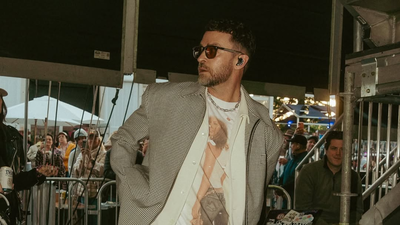  Pop star’s awkward introduction moment draws fresh scrutiny