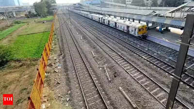 Brace for megablock on Trans Harbour line today; another block for Thane platform extension