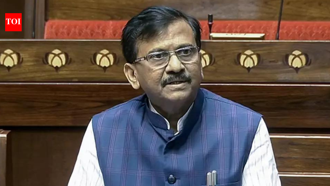 'Modi ji, ab jhola uthaiye aur chale jaiye': Sanjay Raut's suggestion to PM over inflation