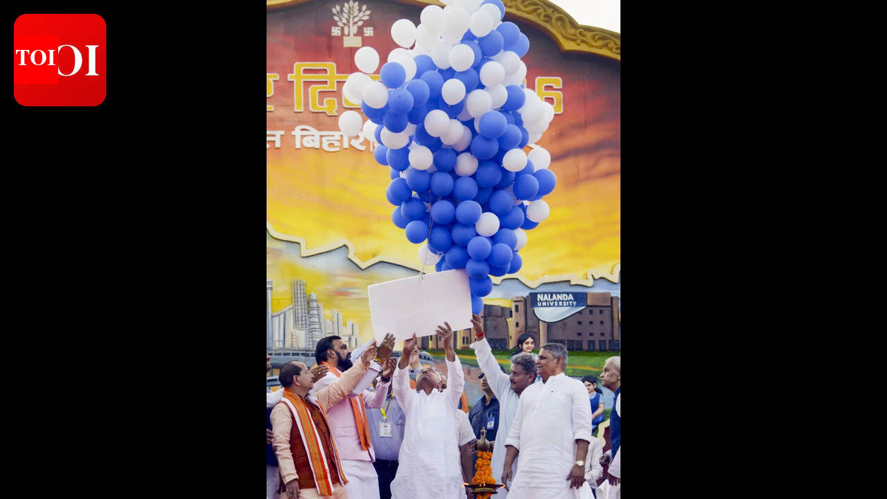 Nitish inaugurates Bihar Diwas event; celebrations showcase technology, education and cultural heritage