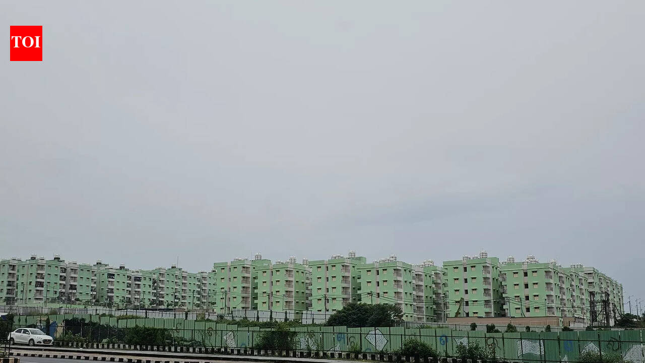 Affordable flats at 5 sites for urban poor, says minister