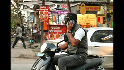 11,000 offenders fined in last two months for using mobile phones while riding two-wheelers: Pune city traffic police
