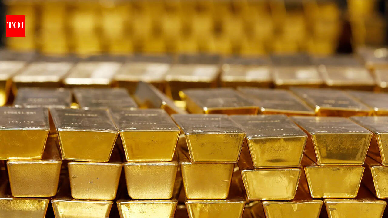Gold registers worst weekly fall in 40 years, what should investors do?