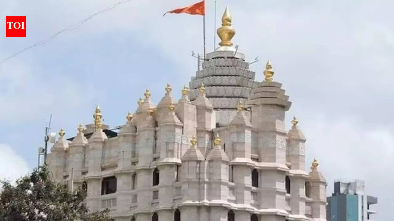 Mumbai: Siddhivinayak temple staffer held for stealing Rs 10k from donation boxes
