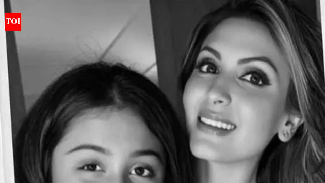 Kareena Kapoor sends love-filled birthday wish to niece Samara as she turns 15