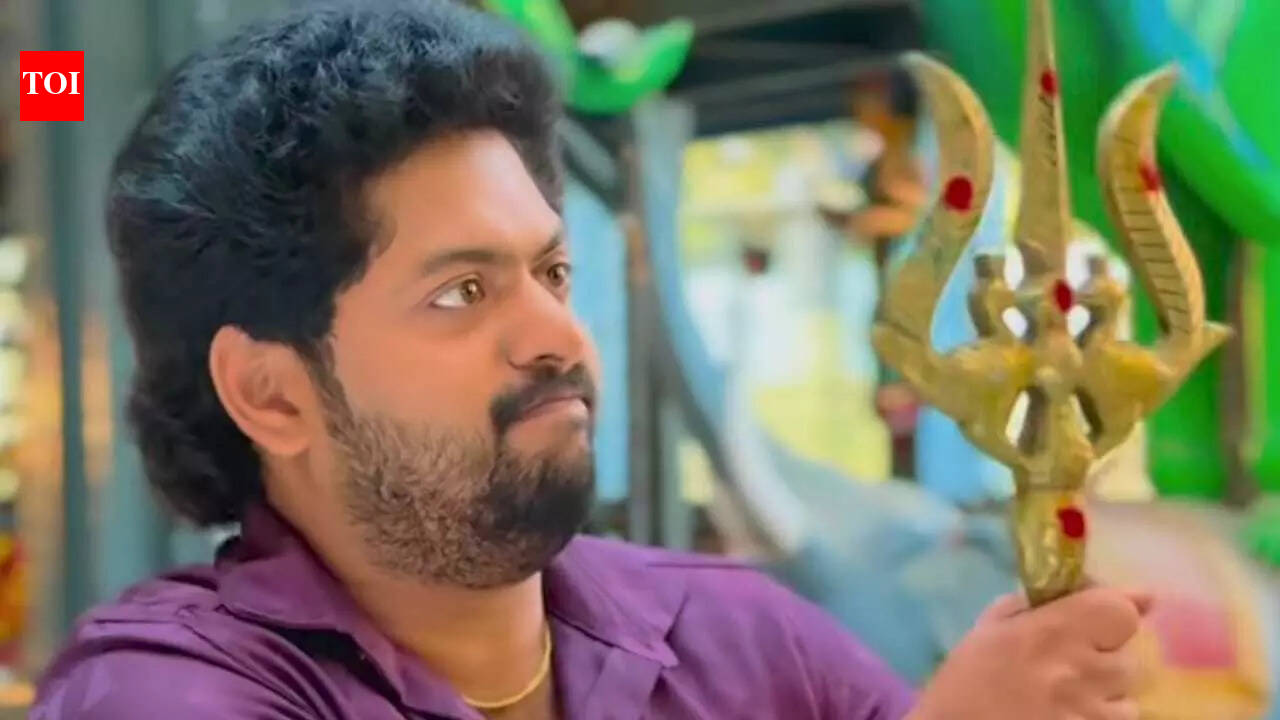 Balaji Mathuranayagam shares a BTS video of his recent shoot from Sakthivel; watch