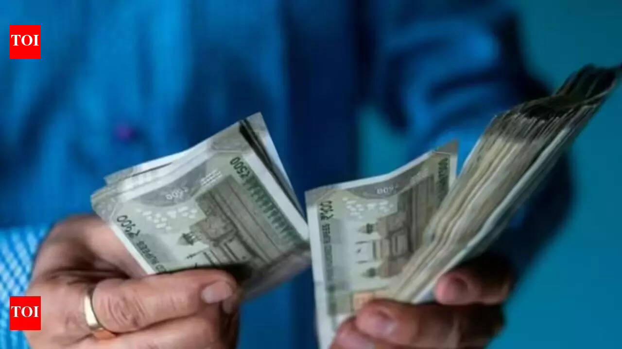 Delhi’s income boom: Par capita income to hit Rs 5.3 lakh, 2.5x national average