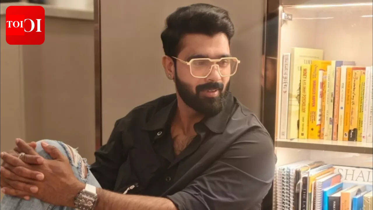 Actor Vivek Gopan set to contest in Assembly elections from Aruvikkara