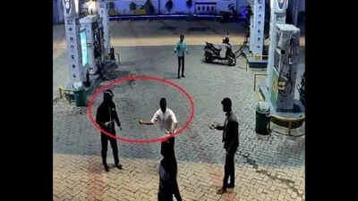 Ranchi petrol station robbery: Rs 59,500 looted by armed miscreants in Pundag