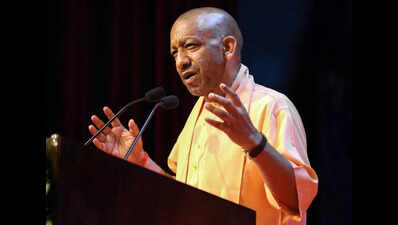 CM directs ministers to visit dists, highlight govt works