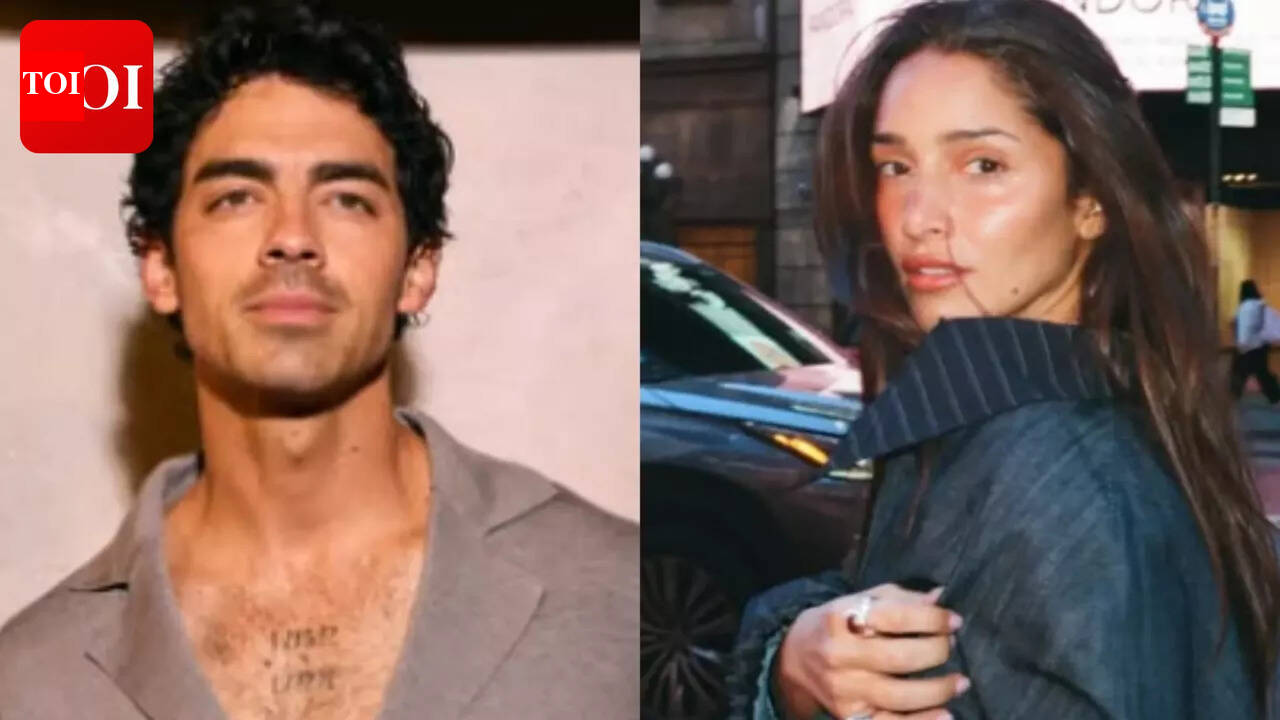 Joe Jonas spotted KISSING girlfriend Tatiana Gabriela at Miami airport - WATCH
