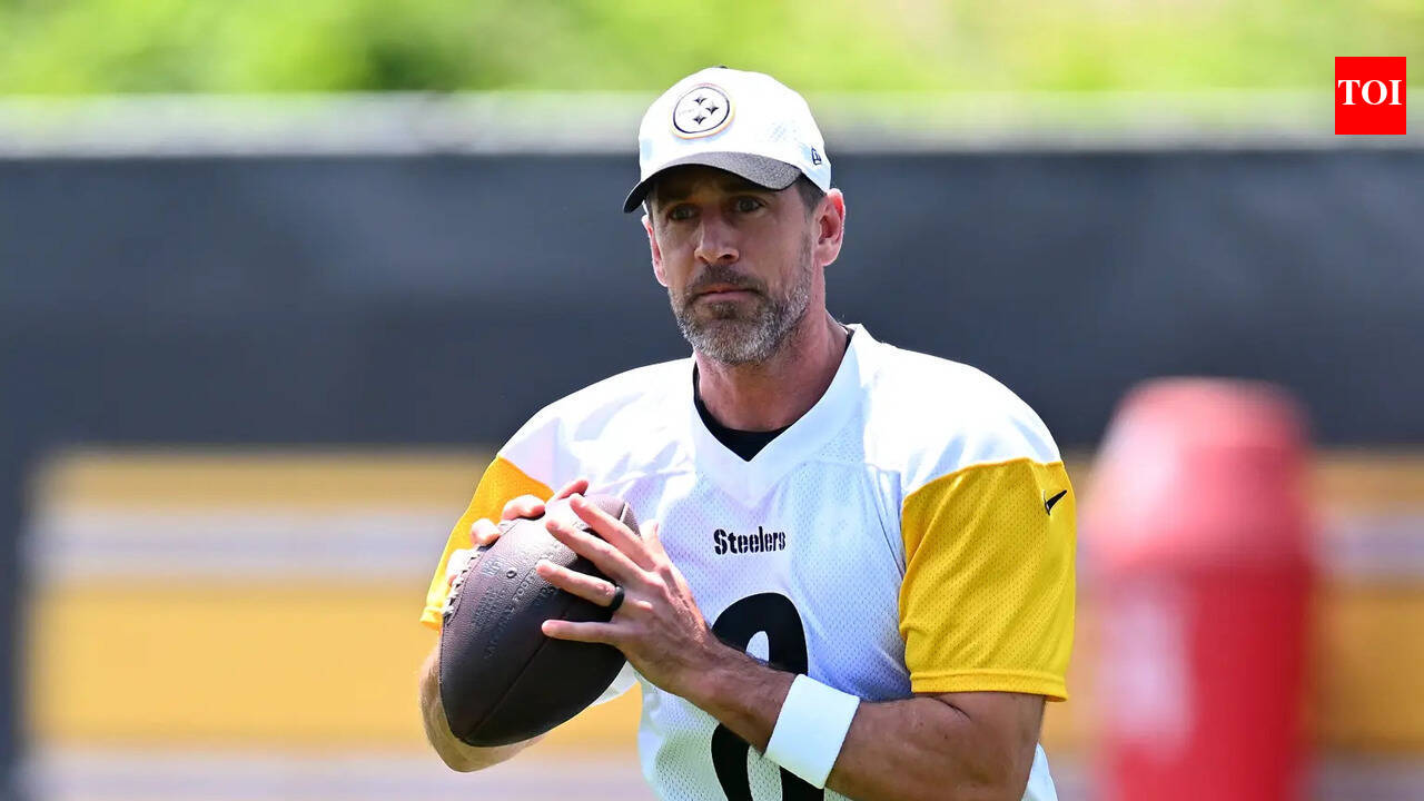 Mike McCarthy dodges Aaron Rodgers question, leaving Steelers' quarterback  plans clouded in mystery ahead of crucial offseason decisions | NFL News -  The Times of India