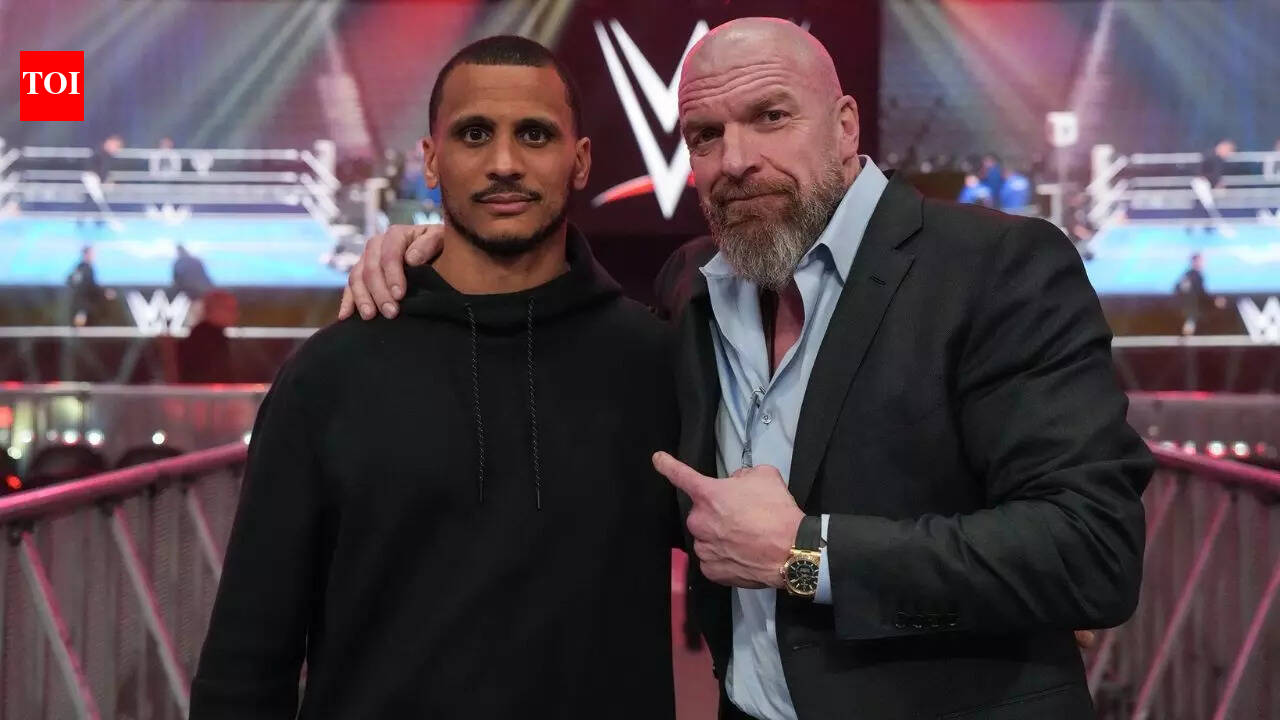 Boston Celtics head coach Joe Mazzulla receives touching custom gift from Triple H