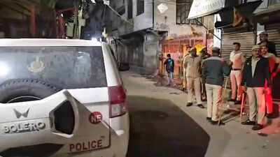 Teen stabbed to death near temple in Delhi’s Subhash Vihar | Delhi News