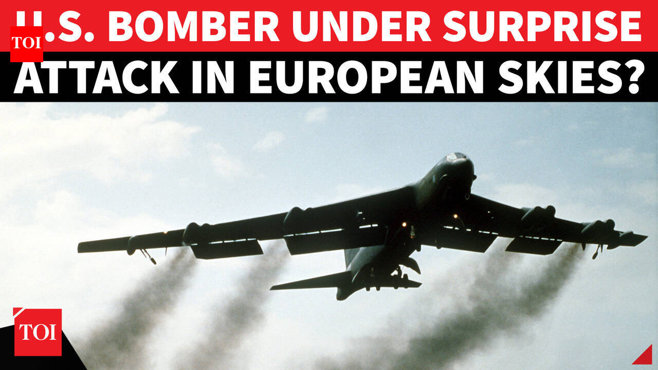 Emergency Alert: US B-52 Bomber 'Signals Distress' While Flying Over United Kingdom | Watch