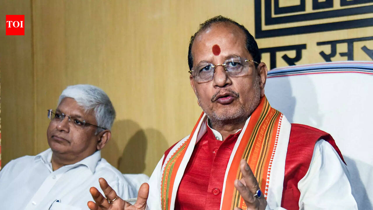 Minister to revenue officers, employees: Join duty by today or face action