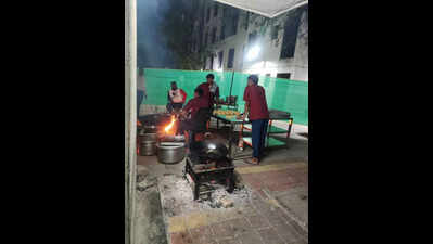 Two SPPU messes switch to firewood for cooking amid LPG cylinder shortage