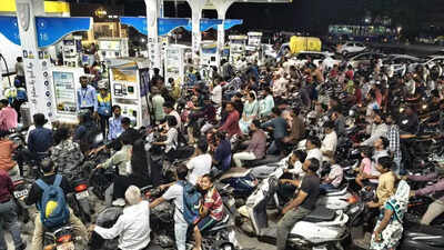 Rumours trigger fuel rush in Indore, nearby districts
