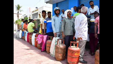 ‘Avoid panic booking, wait for home delivery’