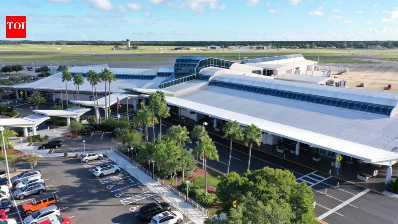 Florida man crashes car through airport gate, tries to enter planes in Daytona Beach