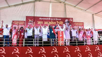 At 'Jan Aakrosh Rally' CPM flags gas cylinder scarcity, price rise amid Iran-US-Israel war