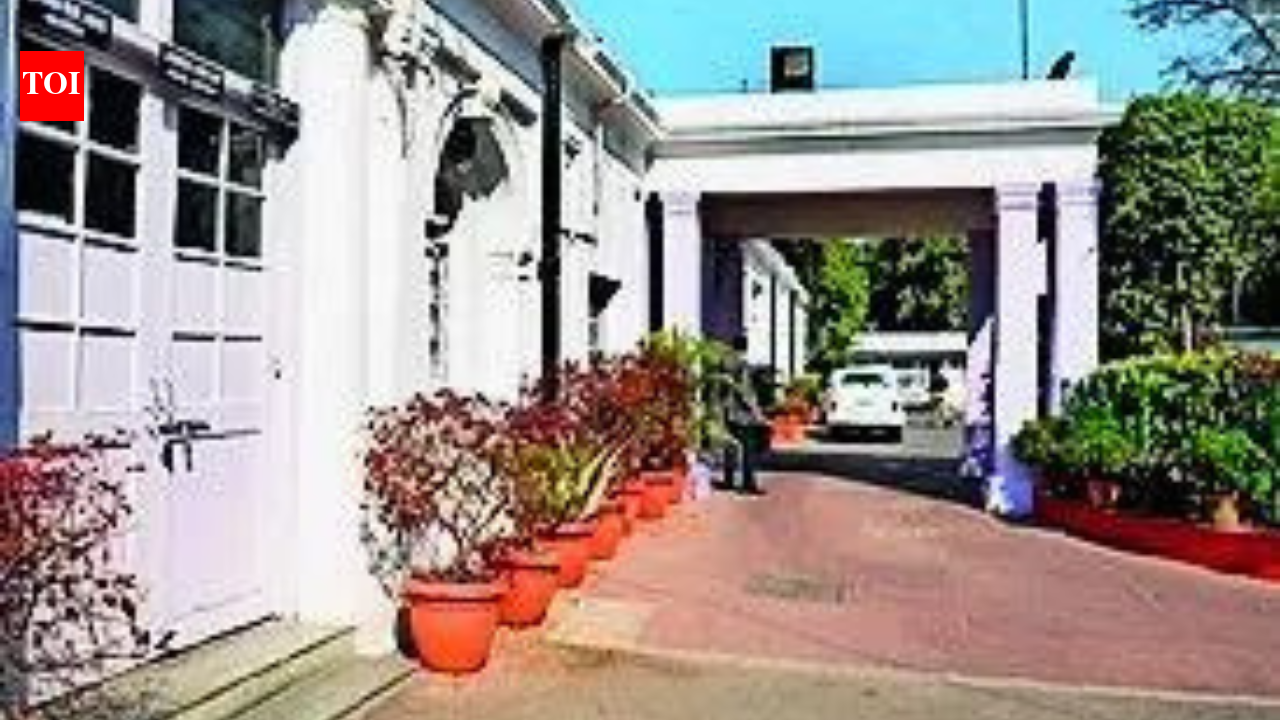 Congress gets notice to move out of Lutyens address