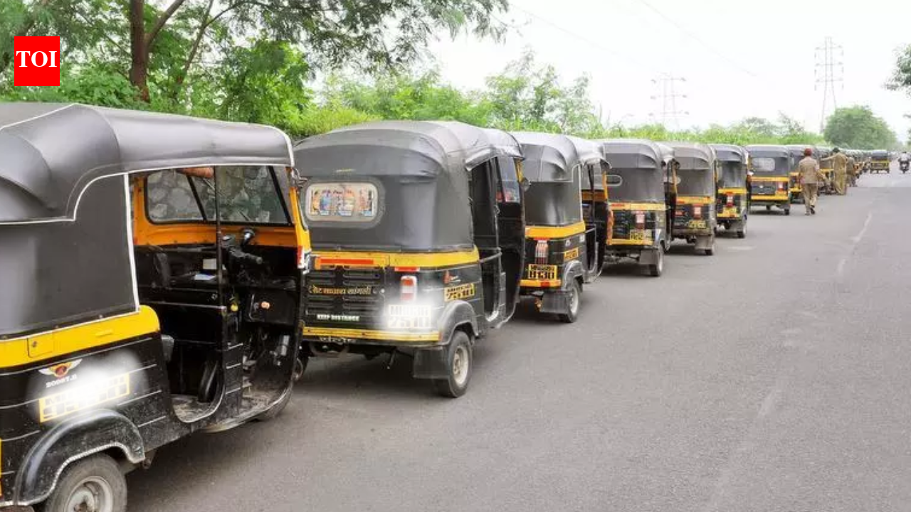 Pune auto driver assaults passenger, his father over fare dispute; case filed