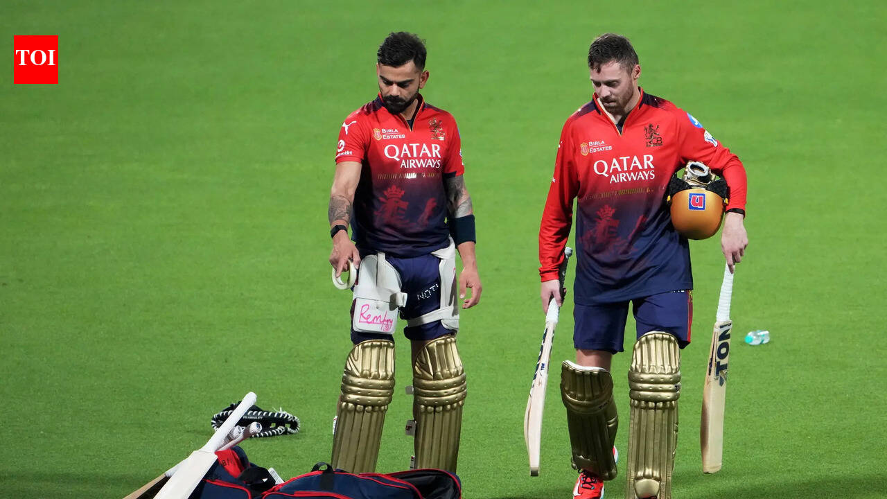 IPL 2026: Virat Kohli turns bowler to help his opening partner Phil Salt - Watch