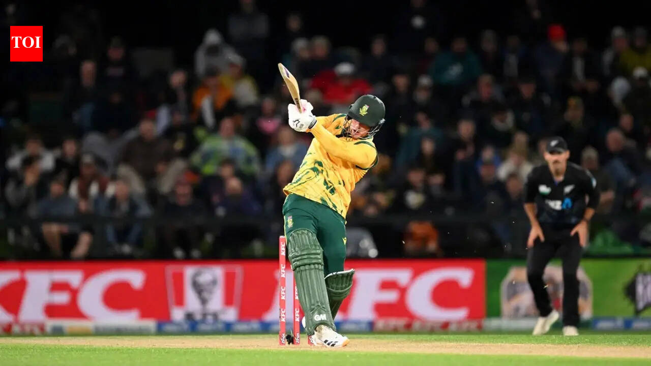 NZ vs SA Live: Esterhuizen key as South Africa eye fighting total
