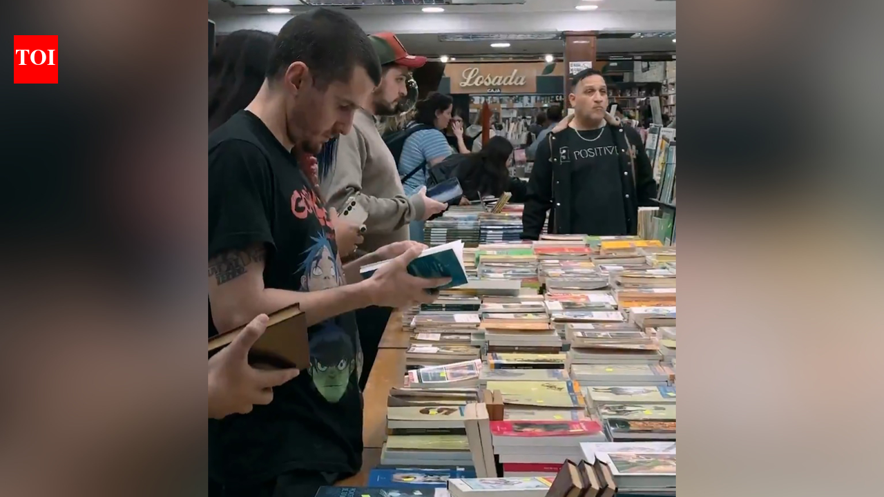 Believe it or not: Over 2 lakh people step out at night for books and stories